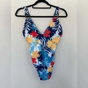 New APT.9 Tropical Floral One Piece Swimsuit Size M